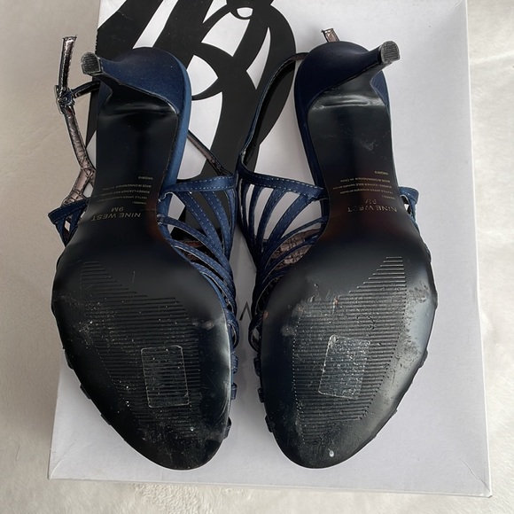 Nine West 4” heels - Picture 3 of 6